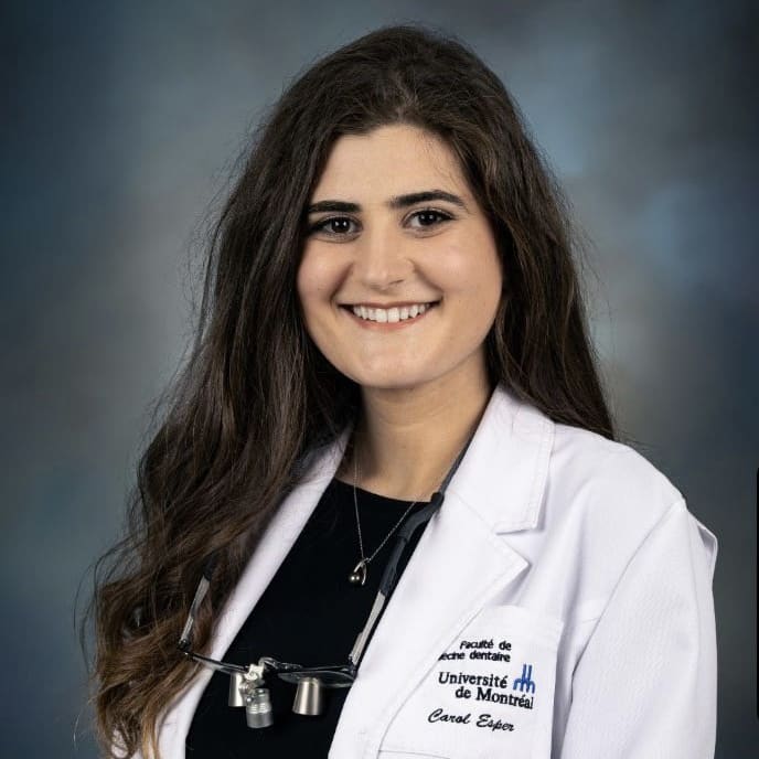 Dre Carol Esper, Dentiste à Montréal